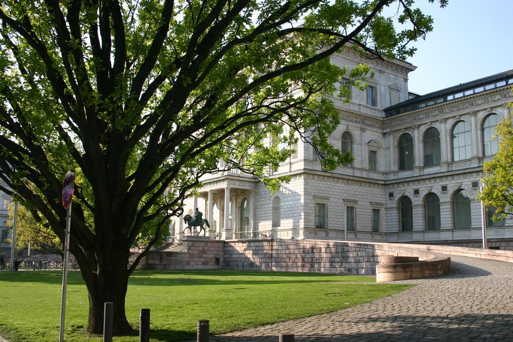 Hotel Hauser An Der Universitaet Munich Luaran gambar